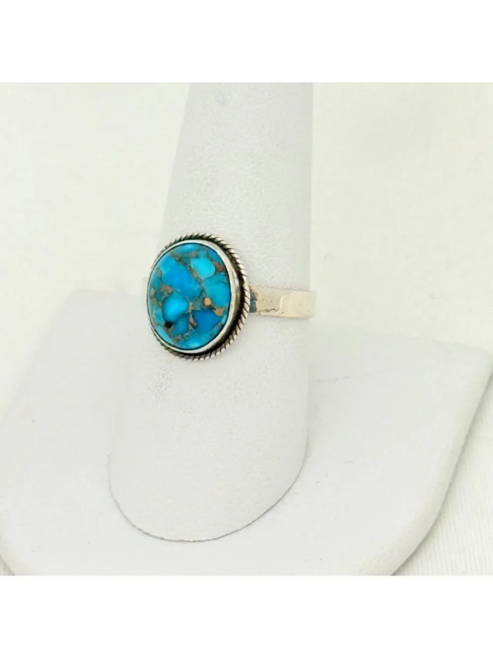 Sterling Silver Mojave Oval Blue Turquoise Ring Size 9  Kingman Mine Stamped 925